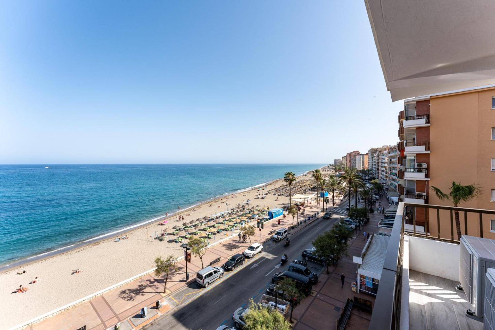 Malagasuite Golden Views Fuengirola Bagian luar foto